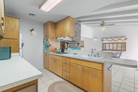 105 Hale Street Fredericksburg TX 78624