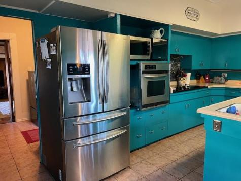 906 S Bridge Street Brady TX 76825