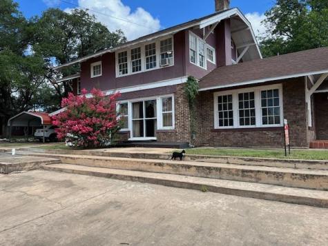 906 S Bridge Street Brady TX 76825