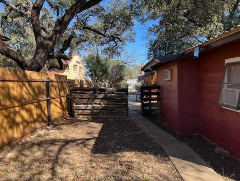 906 S Bridge Street Brady TX 76825