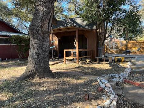 906 S Bridge Street Brady TX 76825