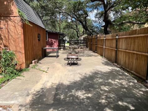 906 S Bridge Street Brady TX 76825