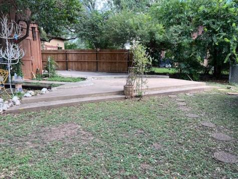 906 S Bridge Street Brady TX 76825