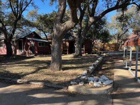 906 S Bridge Street Brady TX 76825