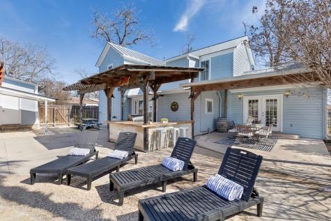 908 N Crockett Street Fredericksburg TX 78624