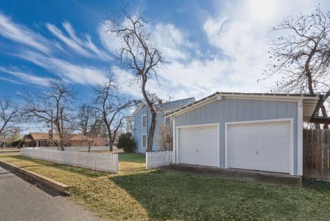 908 N Crockett Street Fredericksburg TX 78624