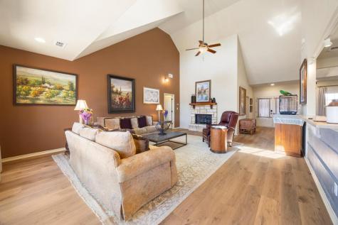 192 Indian Oaks Blanco TX 78606