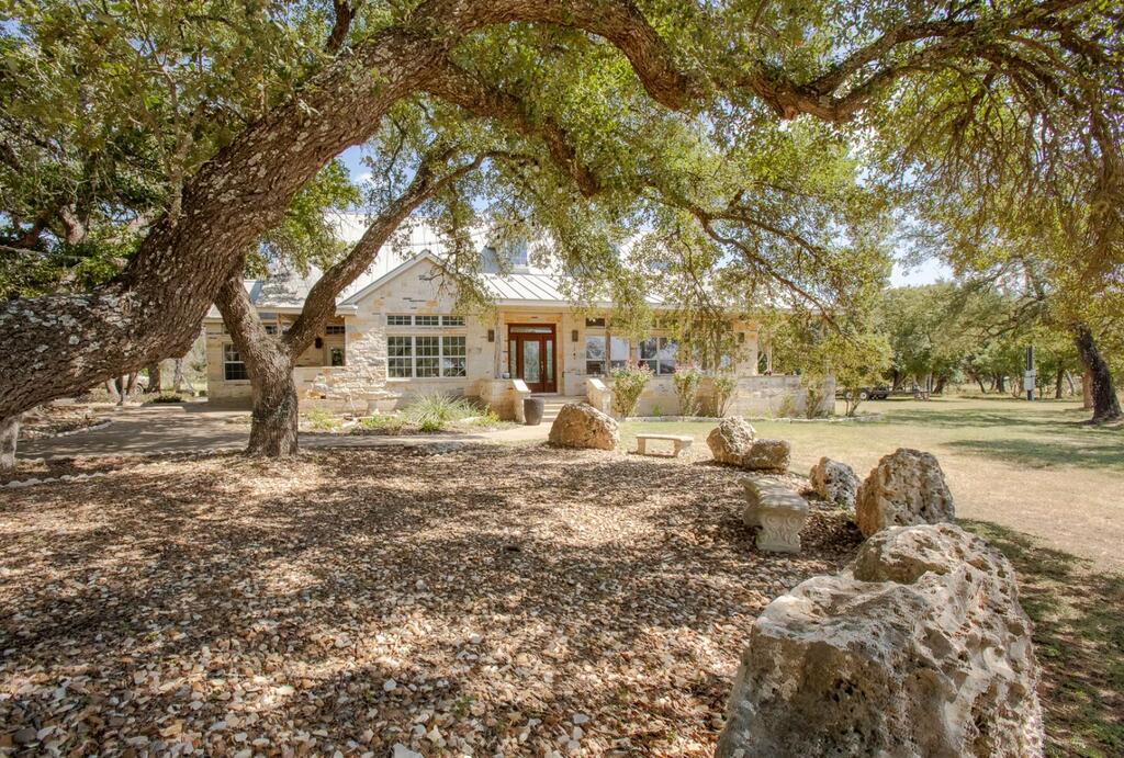 2010 County Road 233 Florence TX 76527