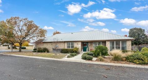 1702 Cherrywood Drive Fredericksburg TX 78624