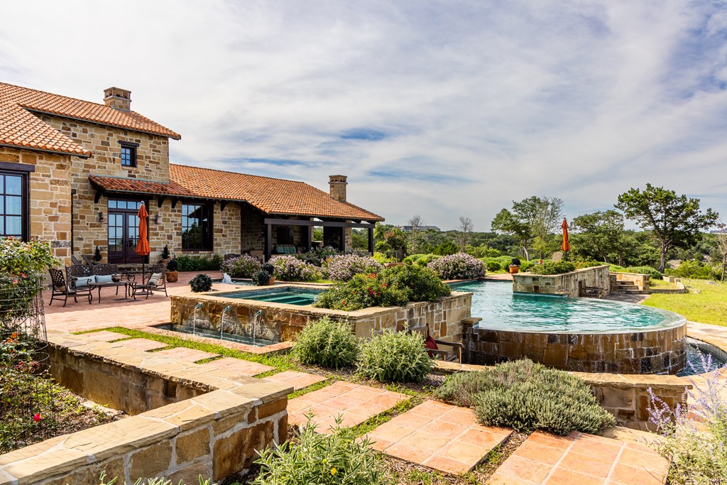 250 Hidden Hills Ranch Road Kerrville TX 78010
