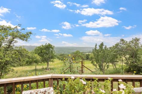 815 Nixon Creek Road Fredericksburg TX 78624
