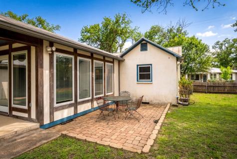 408 W College Street Fredericksburg TX 78624