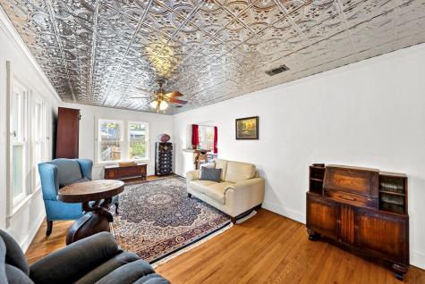 408 W College Street Fredericksburg TX 78624