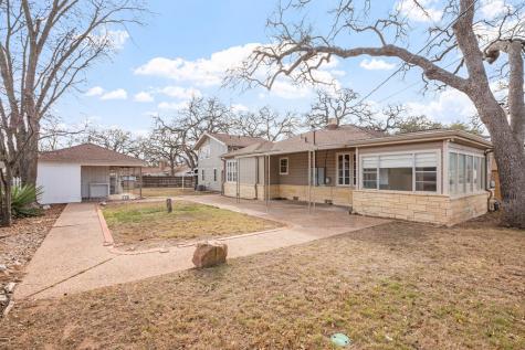 707 N Milam Street Fredericksburg TX 78624