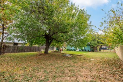 606 N Adams Street Fredericksburg TX 78624