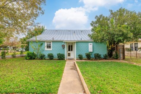 606 N Adams Street Fredericksburg TX 78624