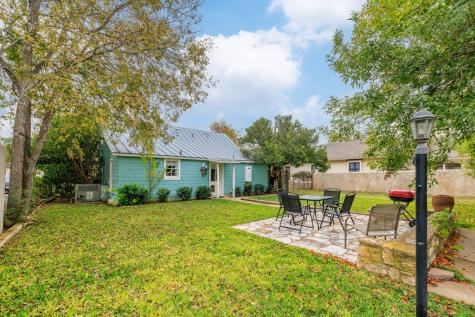 606 N Adams Street Fredericksburg TX 78624