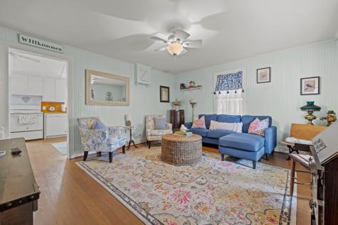 606 N Adams Street Fredericksburg TX 78624