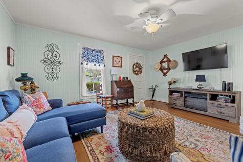 606 N Adams Street Fredericksburg TX 78624