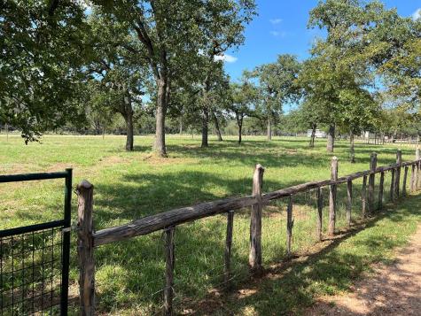 2747 Lower Crabapple Road Fredericksburg TX 78624