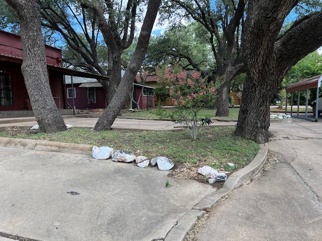 906 S Bridge Street Brady TX 76825