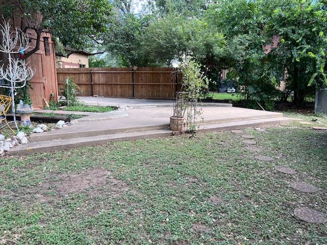 906 S Bridge Street Brady TX 76825
