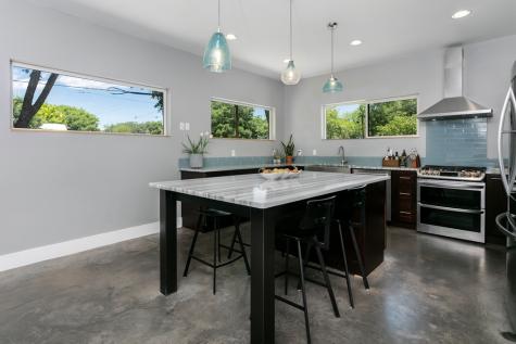 209 N Elk Street Fredericksburg TX 78624