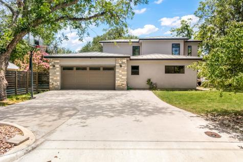209 N Elk Street Fredericksburg TX 78624
