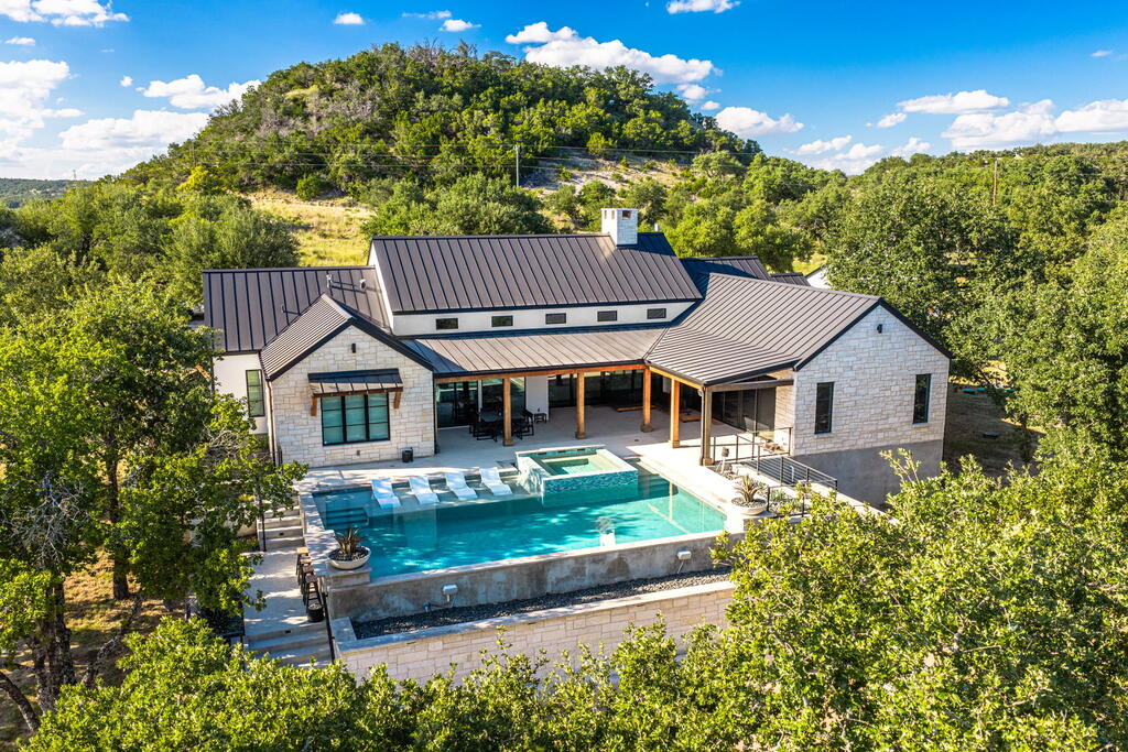415 Mystic Oaks Trail Fredericksburg TX 78624