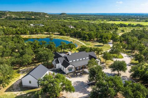 415 Mystic Oaks Trail Fredericksburg TX 78624