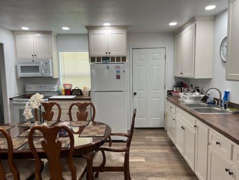 806 W 6th Street Brady TX 76825