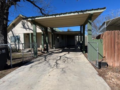 806 W 6th Street Brady TX 76825