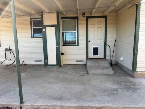 806 W 6th Street Brady TX 76825