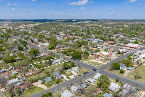 505 W San Antonio Street Fredericksburg TX 78624