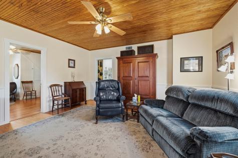505 W San Antonio Street Fredericksburg TX 78624