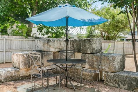 312 W Travis Street Fredericksburg TX 78624