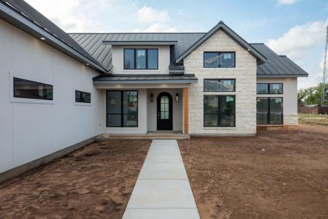 214 Woodcrest Fredericksburg TX 78624