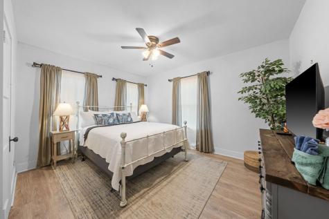 314 W Hackberry Street Fredericksburg TX 78624