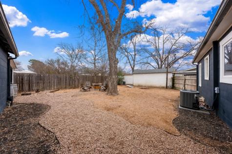 314 W Hackberry Street Fredericksburg TX 78624
