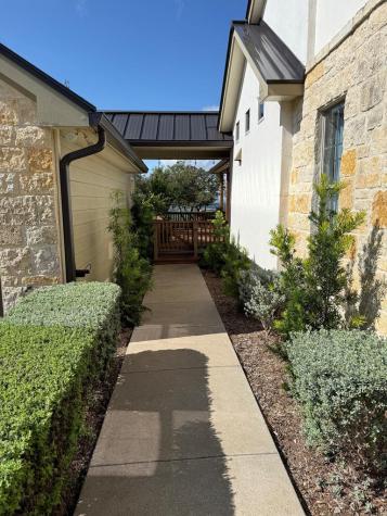 169 Royal Oaks Hill Fredericksburg TX 78624