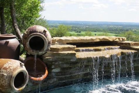 169 Royal Oaks Hill Fredericksburg TX 78624