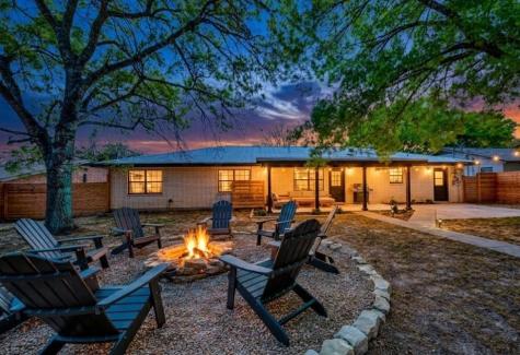 1009 Avenue D Fredericksburg TX 78624