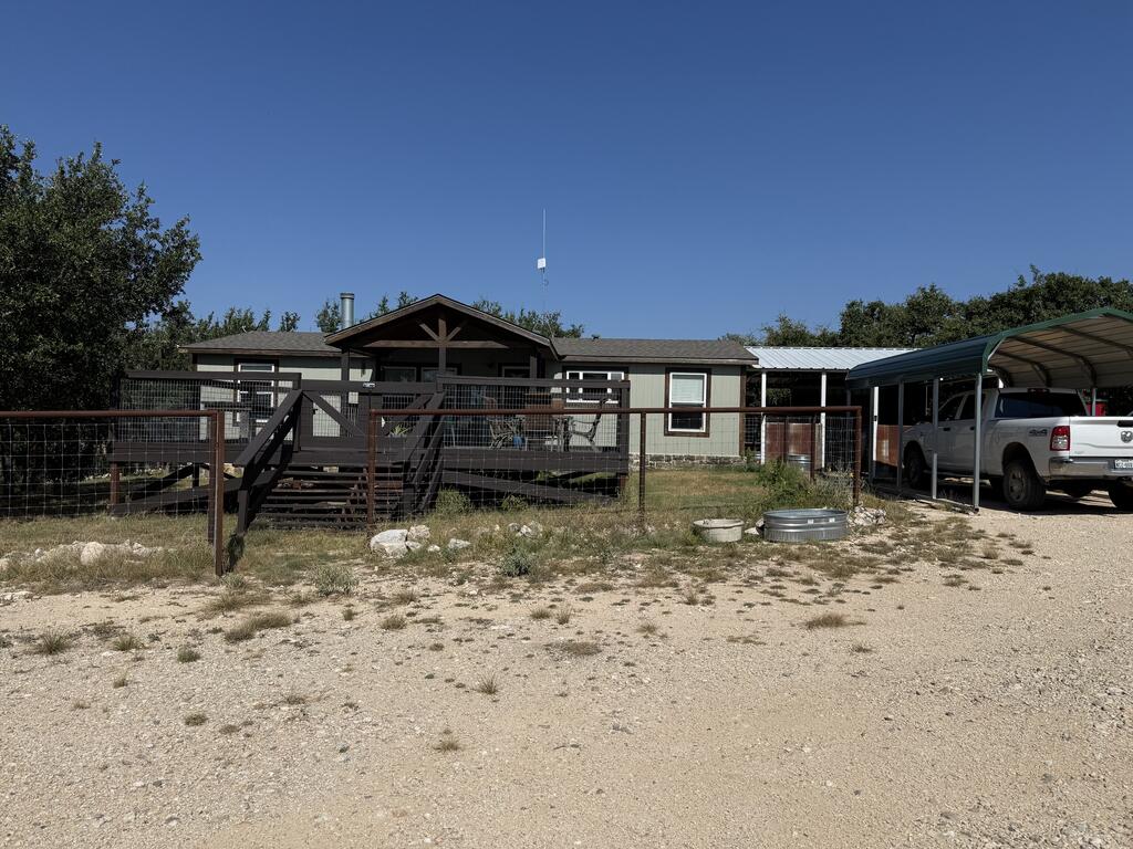 138 Spanish Oak Trail Harper TX 78631