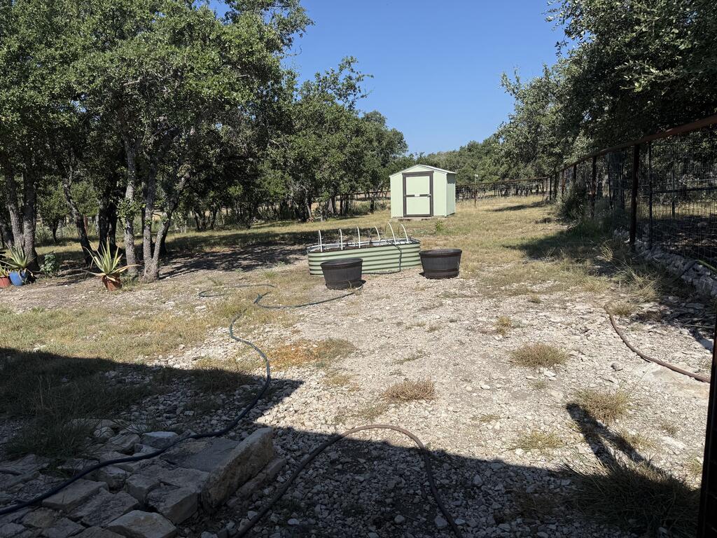 138 Spanish Oak Trail Harper TX 78631