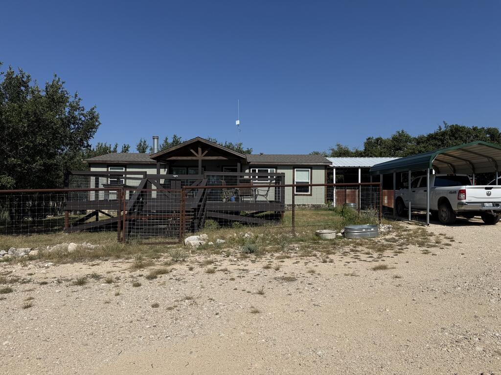 138 Spanish Oak Trail Harper TX 78631