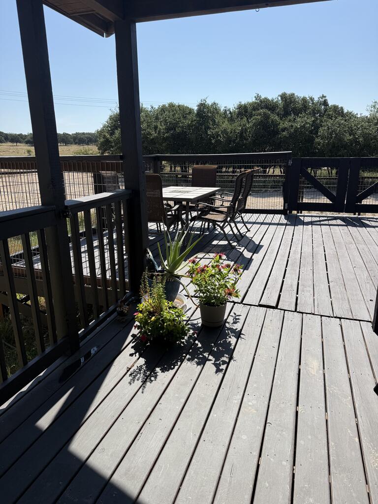 138 Spanish Oak Trail Harper TX 78631