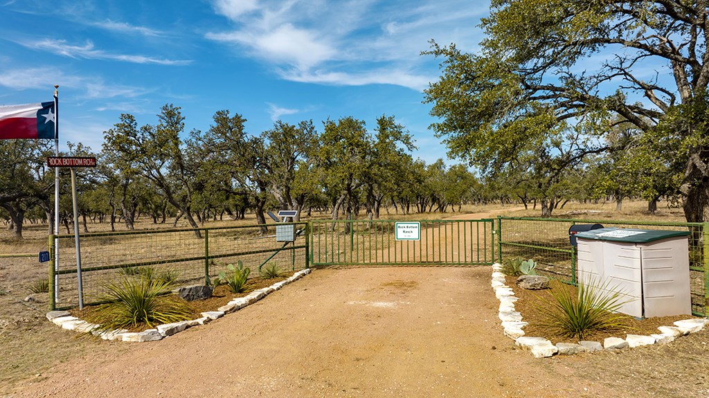 20400 Fm 2093 Fredericksburg TX 78631