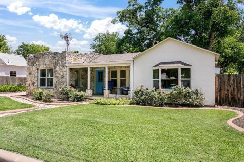 108 W Centre Street Fredericksburg TX 78624