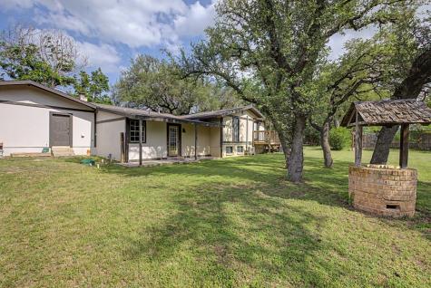 202 Bluebonnet Fredericksburg TX 78624