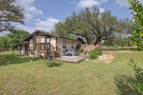 202 Bluebonnet Fredericksburg TX 78624